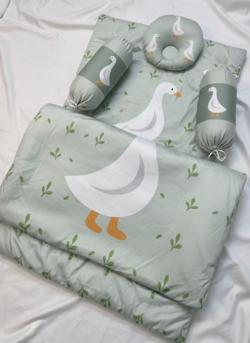 07 Piece's Of Baby Carry Nest – Soft Sleeping Nest with Pillow,Bolsters Etc